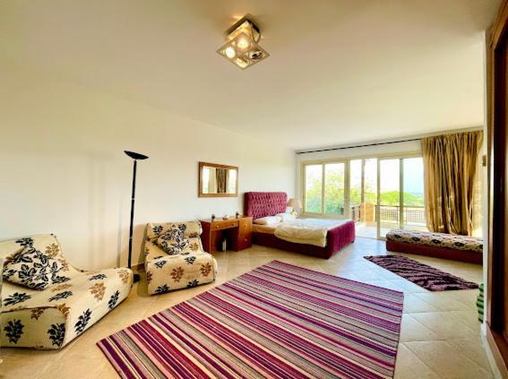 Spacious View 6 Bedrooms Einbay Ain Suchna