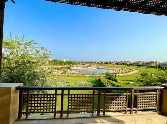 Вилла Spacious View 6 Bedrooms Einbay Айн-Сохна